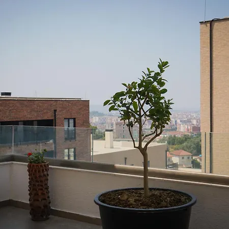 Hotel Arka Art Theatre Atelier Tirana